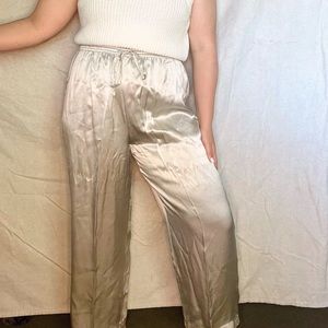 100% Silk Gray Lounge Pants 🤍